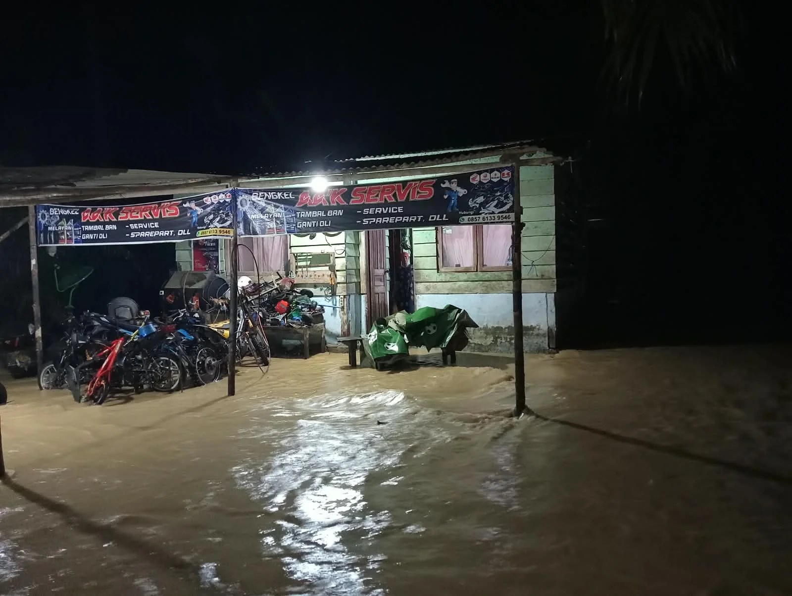 Banjir Luapan Sungai Tempuran Rendam 28 Rumah di Subulussalam, Jembatan Rusak Berat Terancam Ambruk