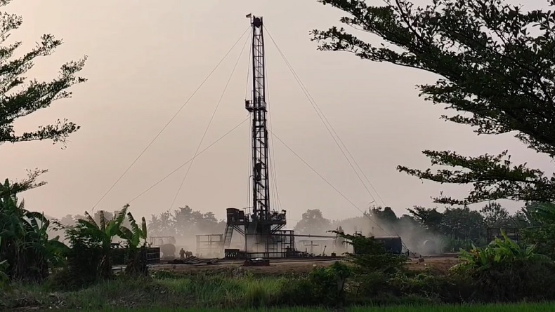 Semburan Gas Bercampur Minyak di Sumur Pertamina Indramayu, Warga Resah