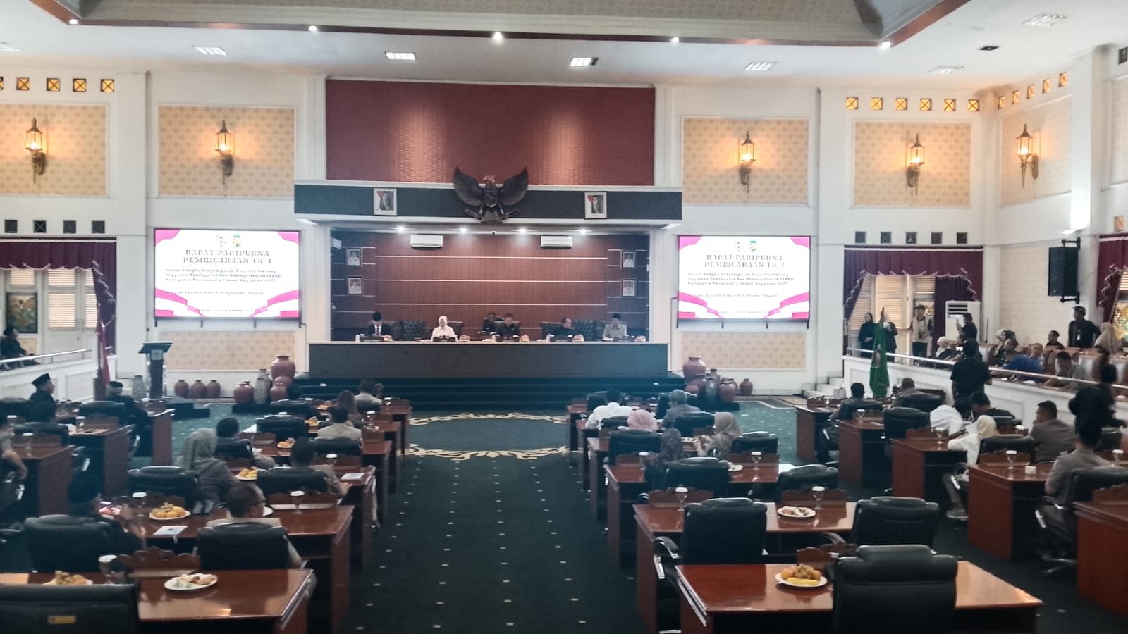 Kabagren Polres Purwakarta Hadiri Paripurna DPRD, Kawal Penyampaian Raperda APBD 2027