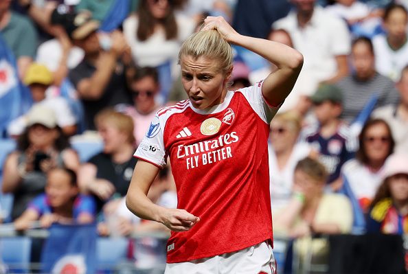 Drama Handball Leah Williamson, Arsenal Ditahan Paris FC 2-2