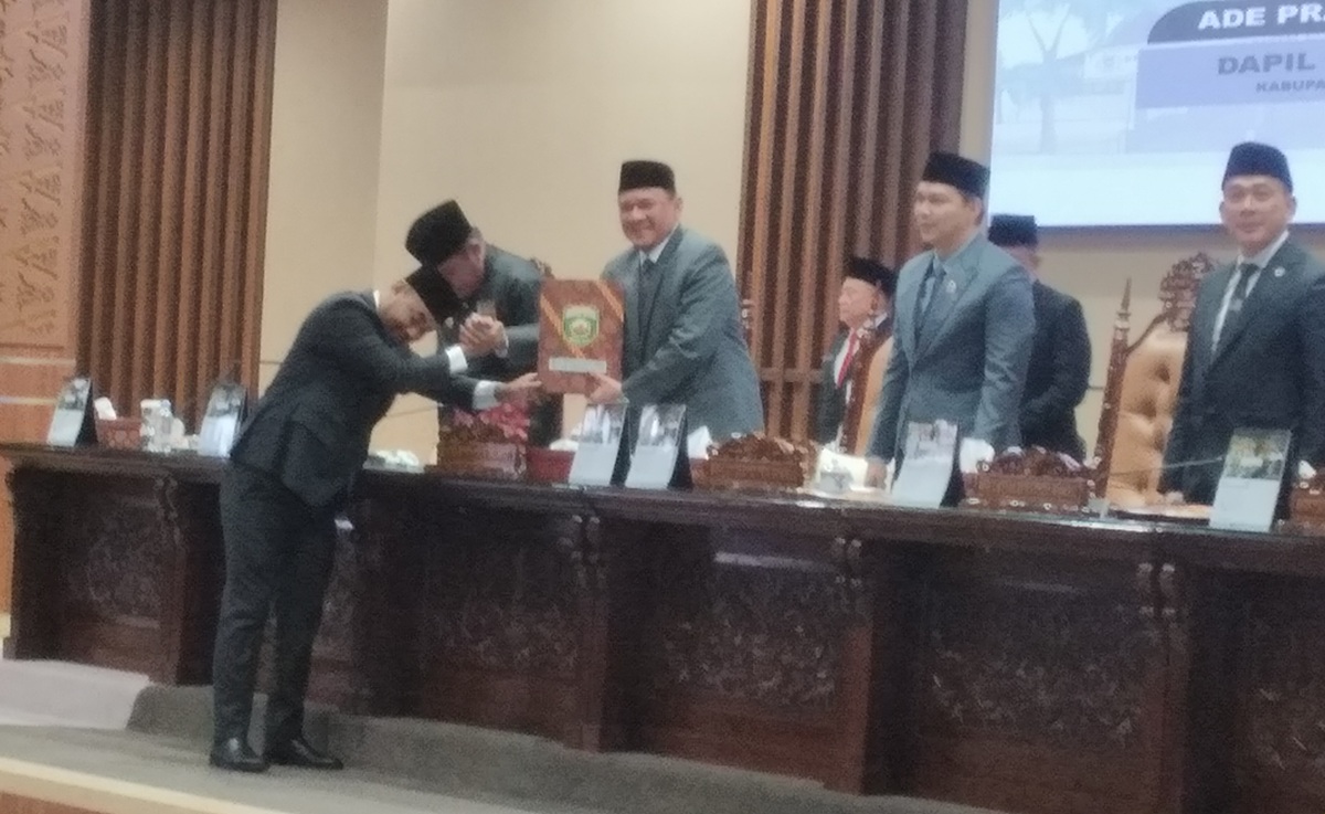 DPRD Sumsel Sepakati Perubahan APBD 2026 Defisit Rp209,9 Miliar, Banggar Beri 7