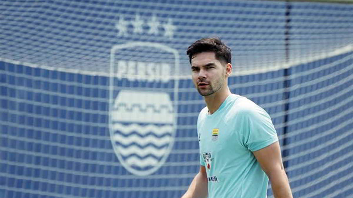 Sandy Walsh Mulai Latihan Terbatas di Persib, Igor Tolic Belum Pastikan Comeback
