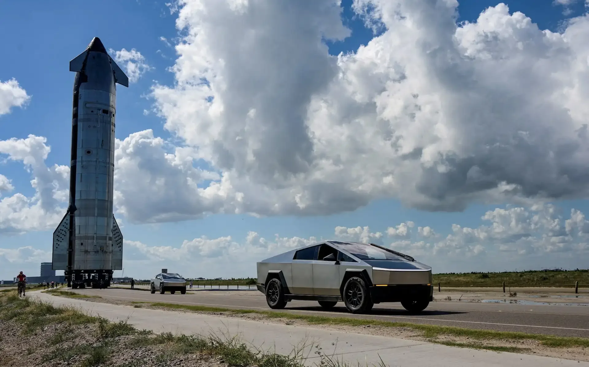 SEC Setujui Auto-Voting Investor Ritel Tesla di Tengah Isu Merger SpaceX