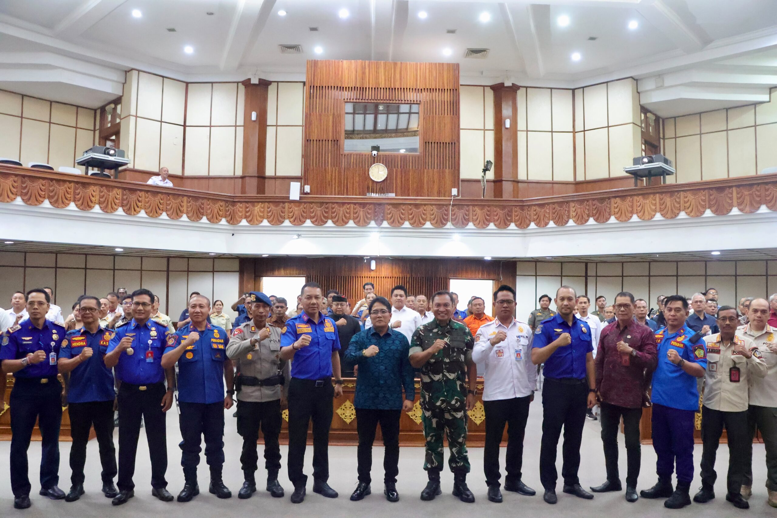 Wagub Bali Giri Prasta Pimpin Rakor Samasta Raksa Bali, Dorong 5 Langkah Kolaborasi Penanganan Kebakaran