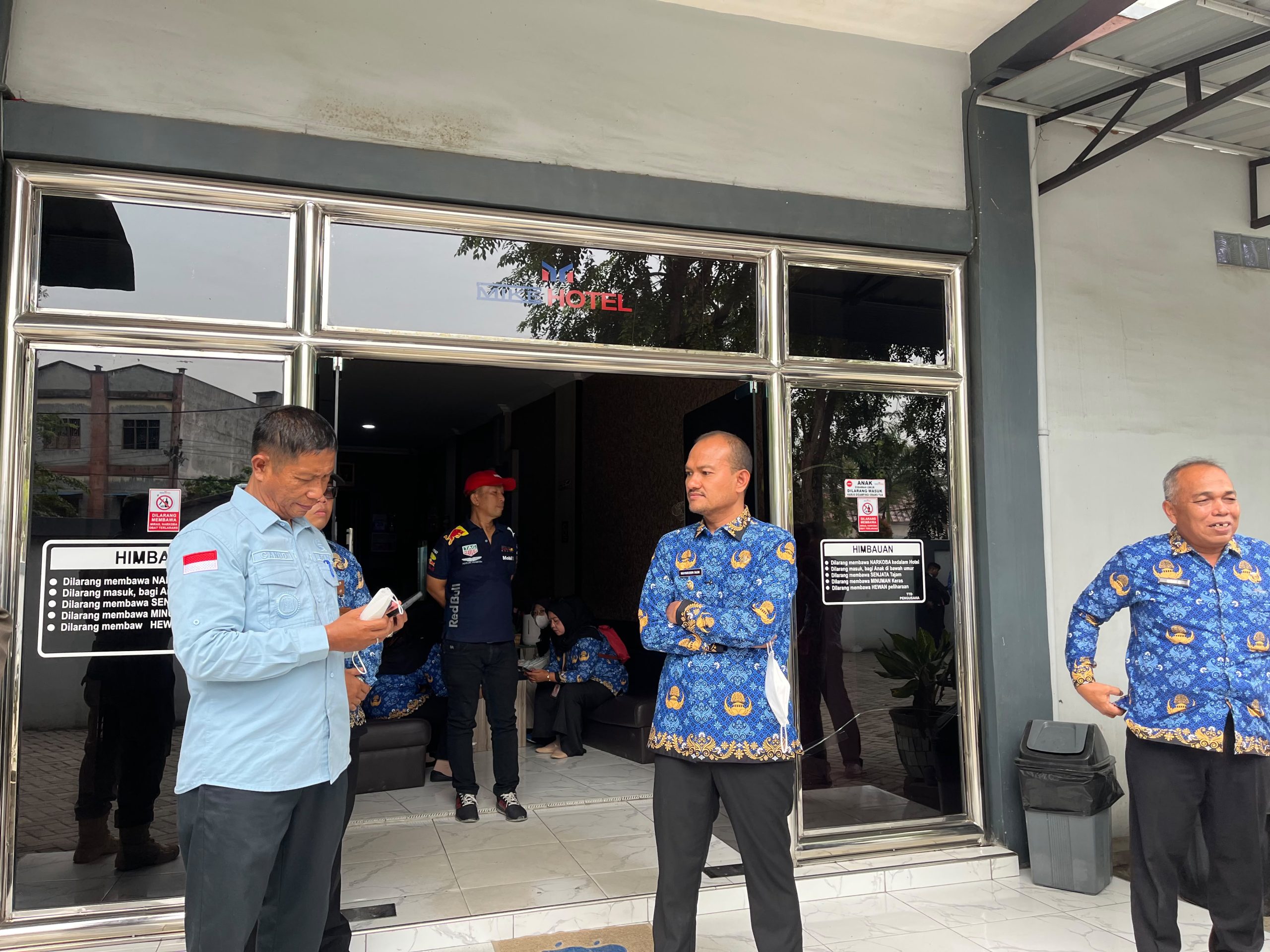 Wali Kota Tanjung Balai Pimpin Razia P4GN di Hotel dan Karaoke, 27 Orang Diamankan ke BNNK