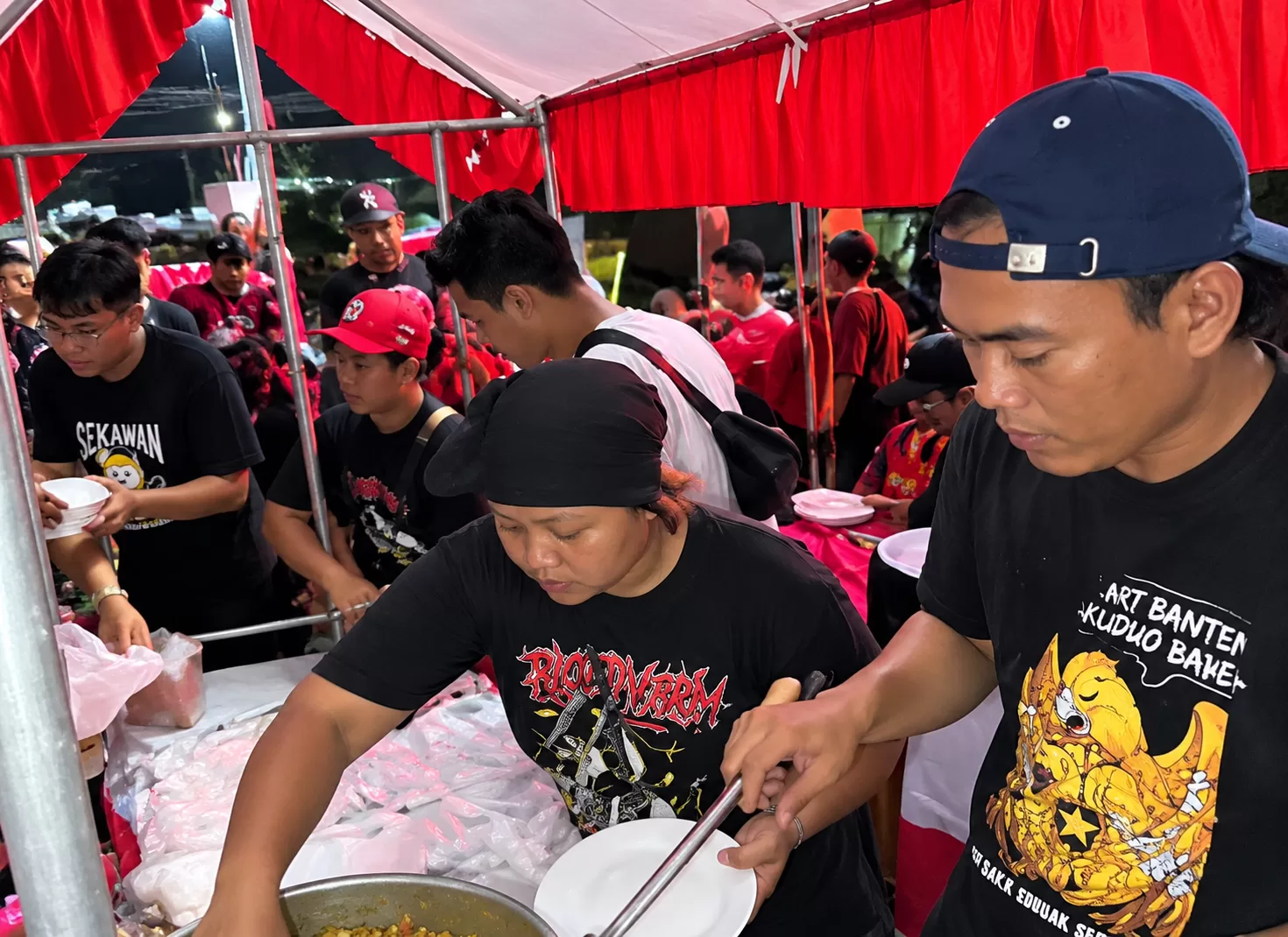 AMPB Bagikan 500 Porsi Makan Gratis di Alun-Alun Pati, Digelar Kamis Sore Selama Ramadan