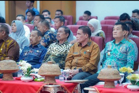 Pemkab Konawe Utara Usulkan 280 Penerima Bantuan Listrik, Dua Desa di Lasolo Kepulauan Belum Terjangkau PLN
