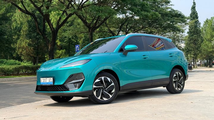 Review Lepas E4: SUV Listrik China dengan Rasa Berkendara Fun