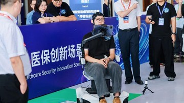 Kursi Roda Sinyal Otak AiMOGA Juara Kompetisi BCI di Hangzhou