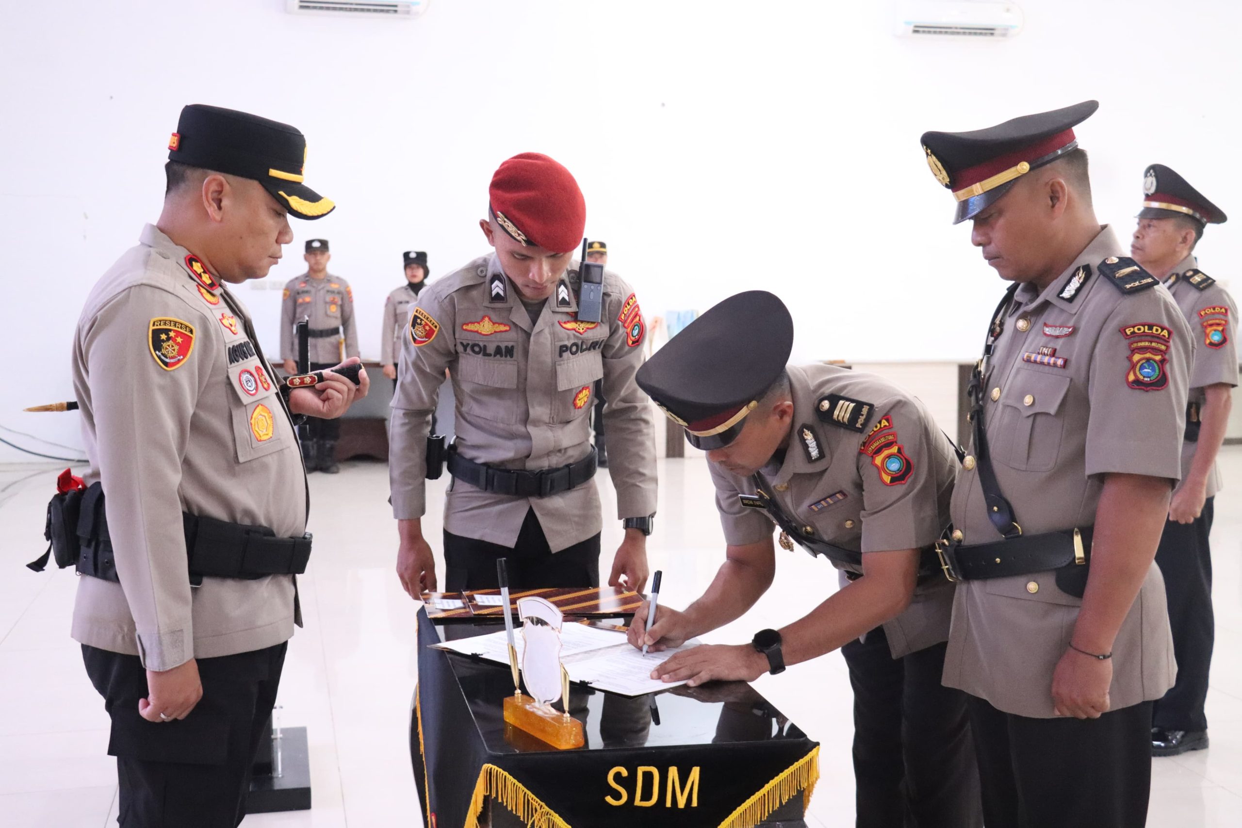 Kapolres Bangka Selatan AKBP Agus Arif Wijayanto Pimpin Sertijab 3 Jabatan Strategis, Perintahkan Pejabat Baru Bergerak Cepat
