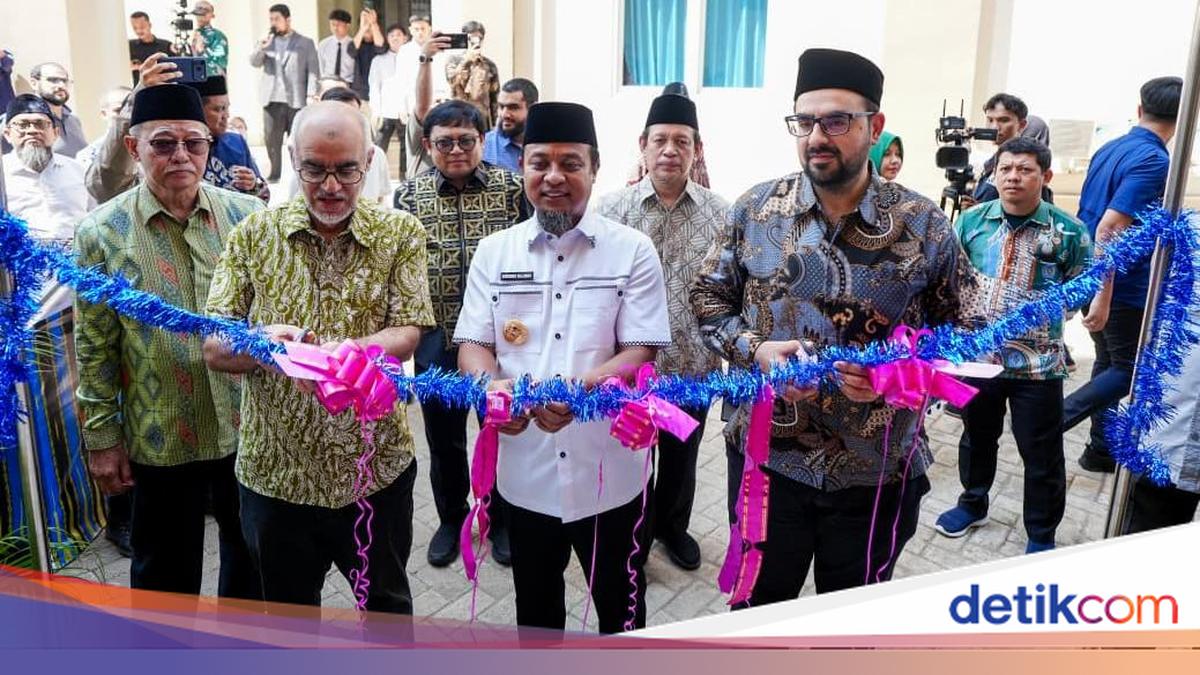 Gubernur Sulsel Andi Sudirman Sulaiman Dorong Hafiz Unismuh Makassar Lanjut Kuliah S2 di Timur Tengah