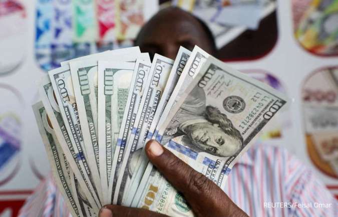 Rupiah Ditutup di Rp 17.966 per Dolar AS, Melemah 0,4% pada Kamis (1/10)