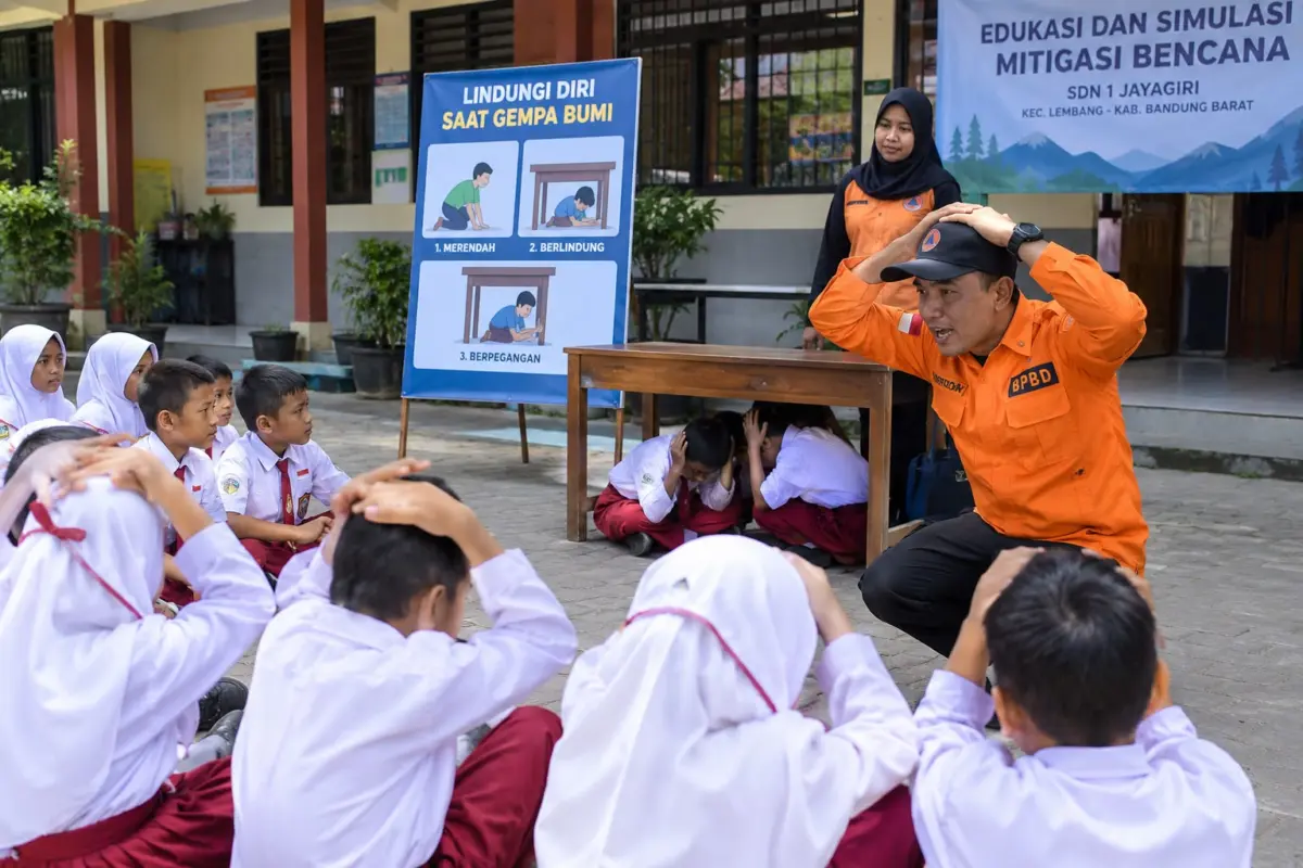 Siswa SDN 1 Jayagiri Lembang Dilatih Selamatkan Diri saat Gempa, Sesar Lembang Jadi Pemicu