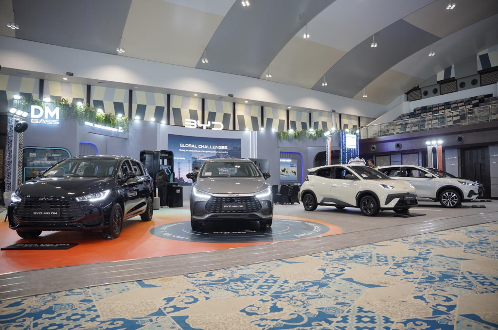 BYD Hadir di GIIAS Semarang 2026, Bawa M6 EV dan M6 DM