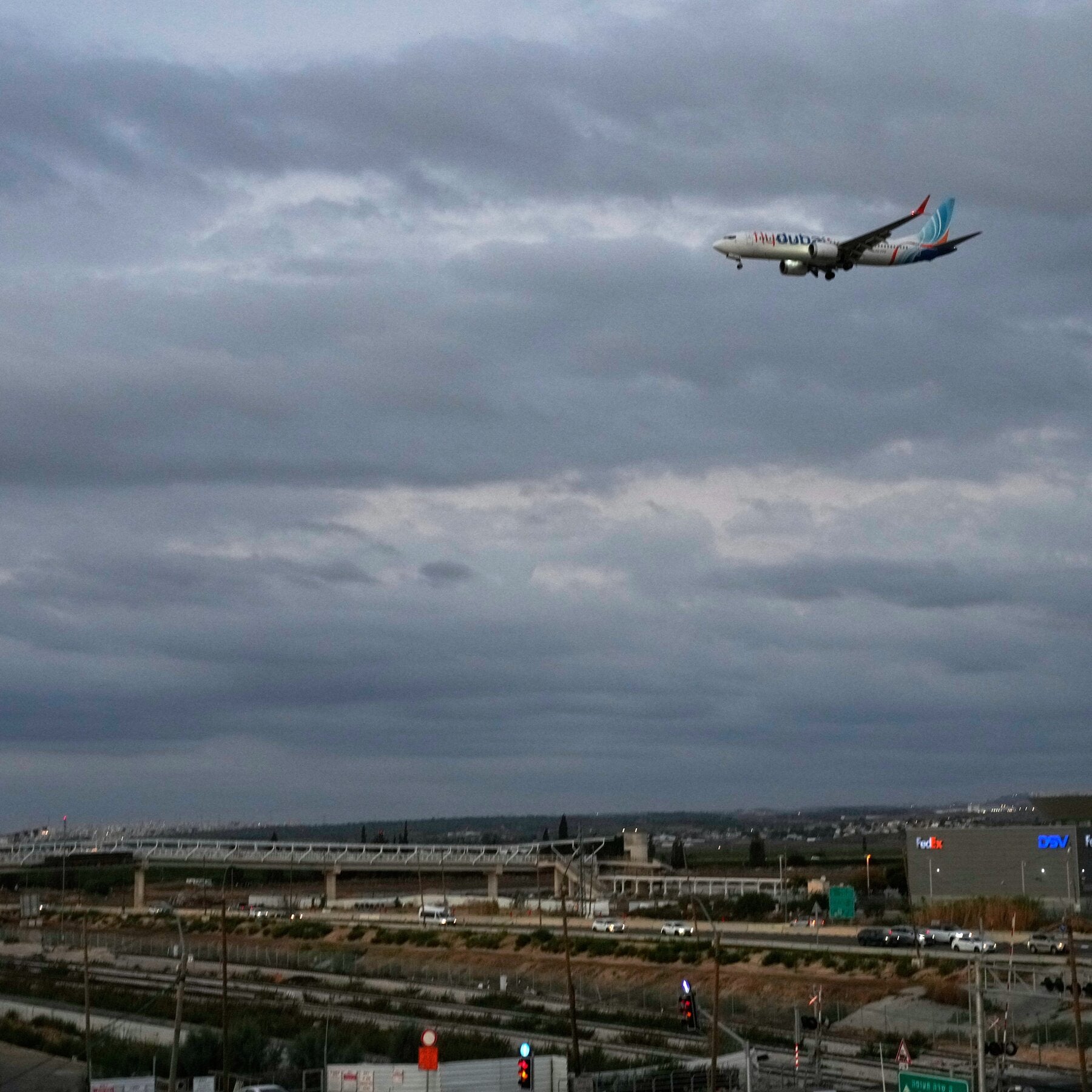 Pilot Flydubai Terluka Parah Usai Ditikam, Penumpang Israel Selamatkan Pesawat