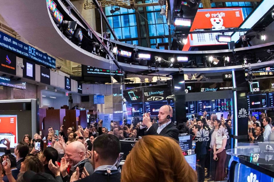S&P 500 Naik 0,19% ke 7.666 Usai Yield Obligasi AS Turun dari Puncak 24 Tahun