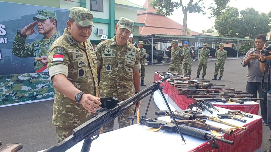 Pangdam XV/Pattimura Sebut Senjata Api Ilegal di Maluku Utara Ada Peninggalan Belanda, Masih Aktif dan Bisa Ditembakkan