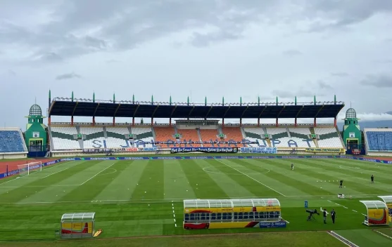 Tiga Laga Kandang Persib Oktober 2026 Digelar di Si Jalak Harupat, GBLA Masih Dirawat