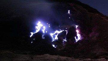 Blue Fire Papandayan Viral, Pakar IPB Ungkap Asal-usul Api Biru
