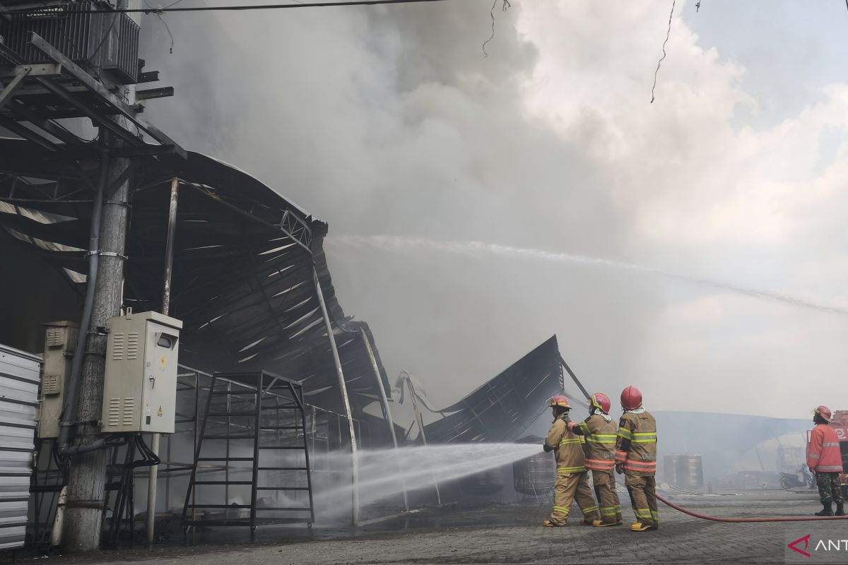 Supermarket Trans Home di Sleman Ludes Terbakar, Belasan Motor Karyawan Hangus di Area Parkir