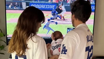 Barbara Palvin dan Dylan Sprouse Sambut Kelahiran Anak Pertama, Bayi Perempuan