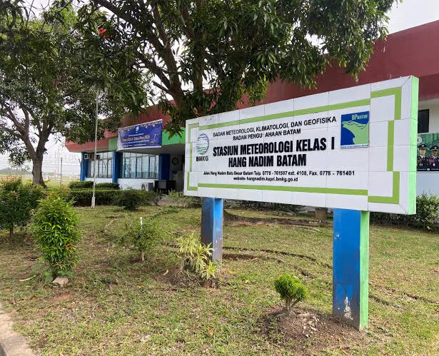BMKG Peringatkan Kabut Asap Selimuti Bintan dan Tanjungpinang, Natuna Berpotensi Hujan Lebat 3–4 Oktober 2026