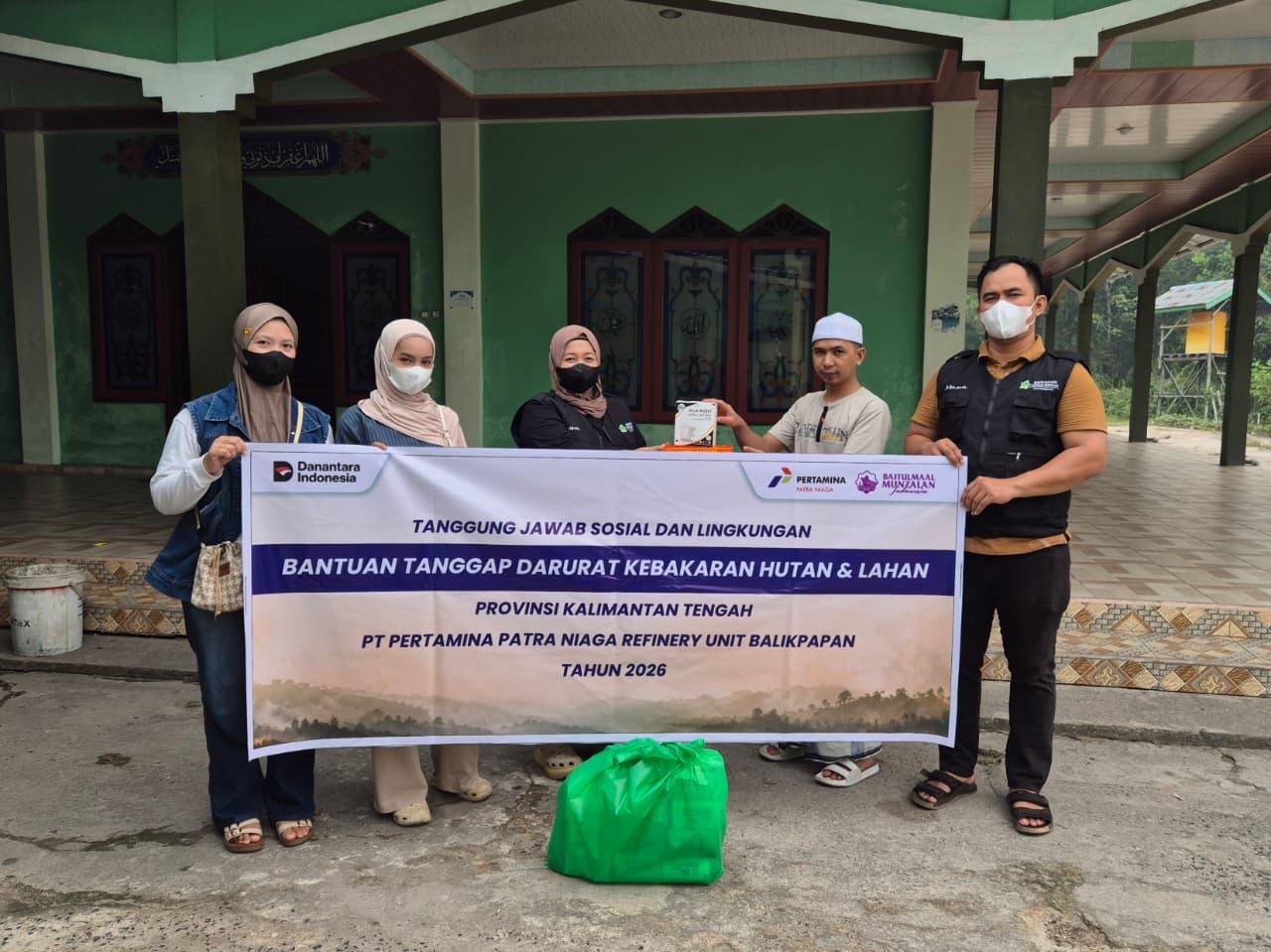 Pertamina Patra Niaga Balikpapan Salurkan 30.400 Masker dan 1.355 Strip Vitamin untuk Warga Terdampak Kabut Asap Karhutla
