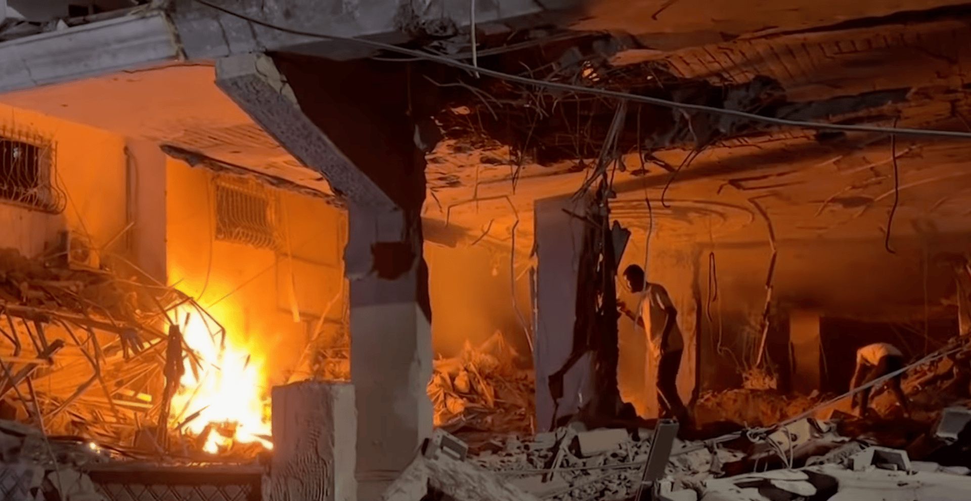 Serangan Udara Israel Hantam Apartemen Gaza City, Lima Warga Tewas
