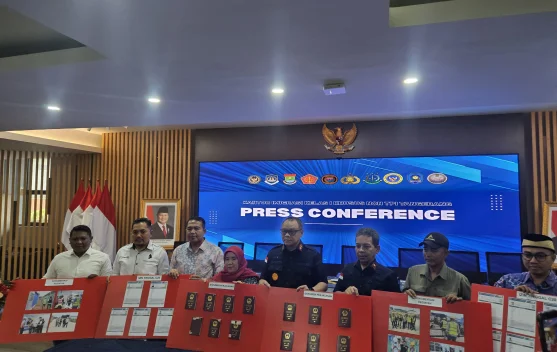 Imigrasi Tangerang Jaring 13 WNA Tiongkok di Proyek Pergudangan Legok, Buruh Kasar Bergaji Rp1,2 Juta per Hari