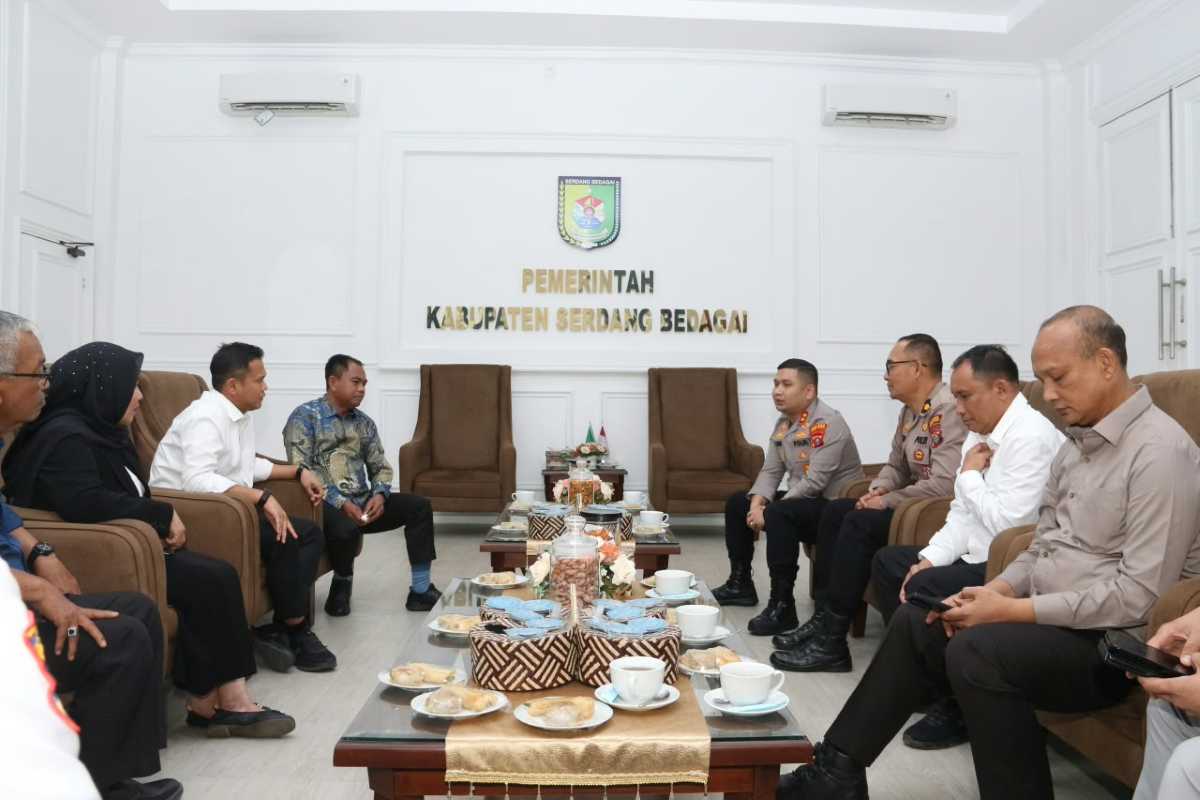 Kapolres Tebing Tinggi Audiensi dengan Bupati Sergai, Bahas Penguatan Koordinasi Keamanan Lintas Wilayah
