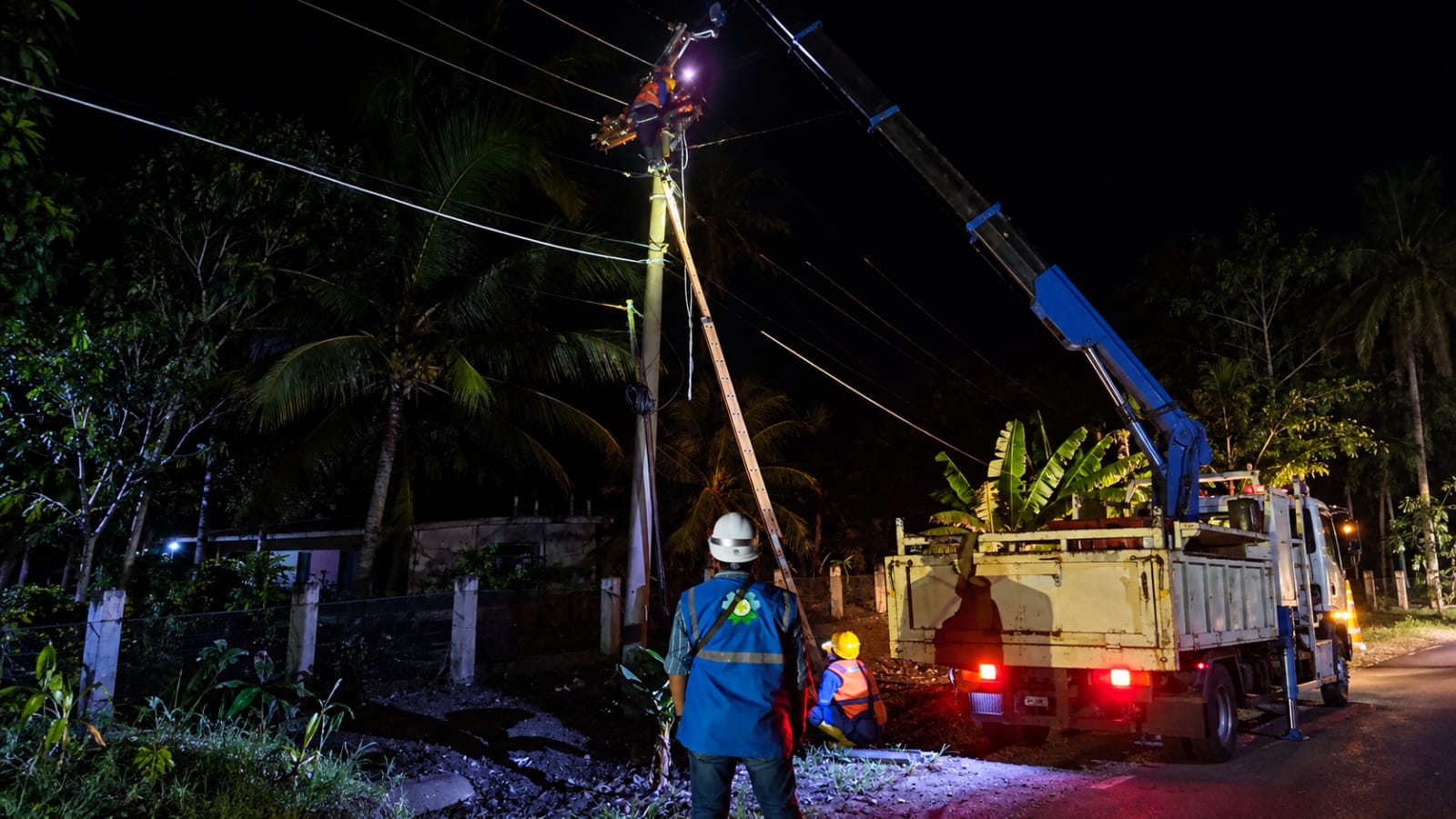 PLN Pulihkan Listrik 6 Kecamatan Aceh Selatan, Sisa 7 Trafo Diperbaiki