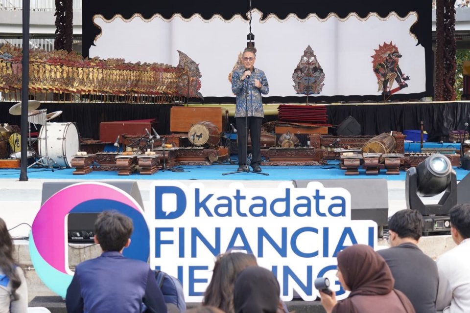OJK Siapkan Aplikasi Anti-Scam Mirip QRIS, Cek Rekening Sebelum Transfer