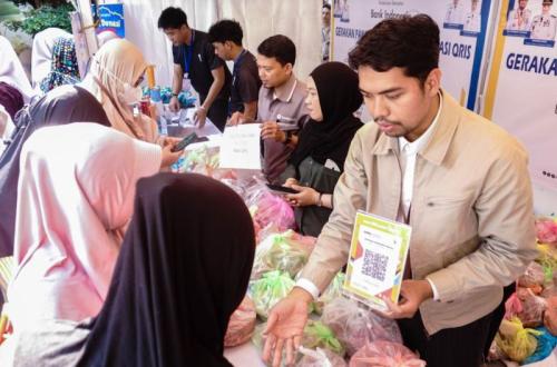 TPID Sulsel Gelar Pangan Murah di Makassar, 250 Paket Cabai Rp 17.500 Ditebus Warga Tallo