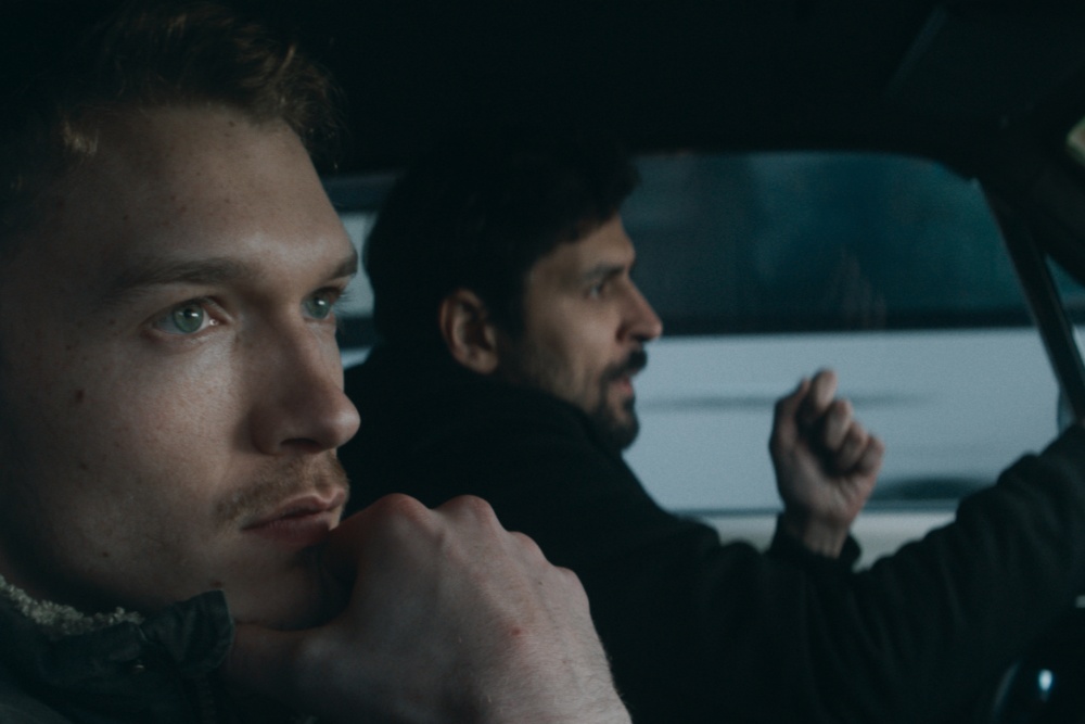 Review Film April X: Connor Storrie di Thriller Kloning yang Generik