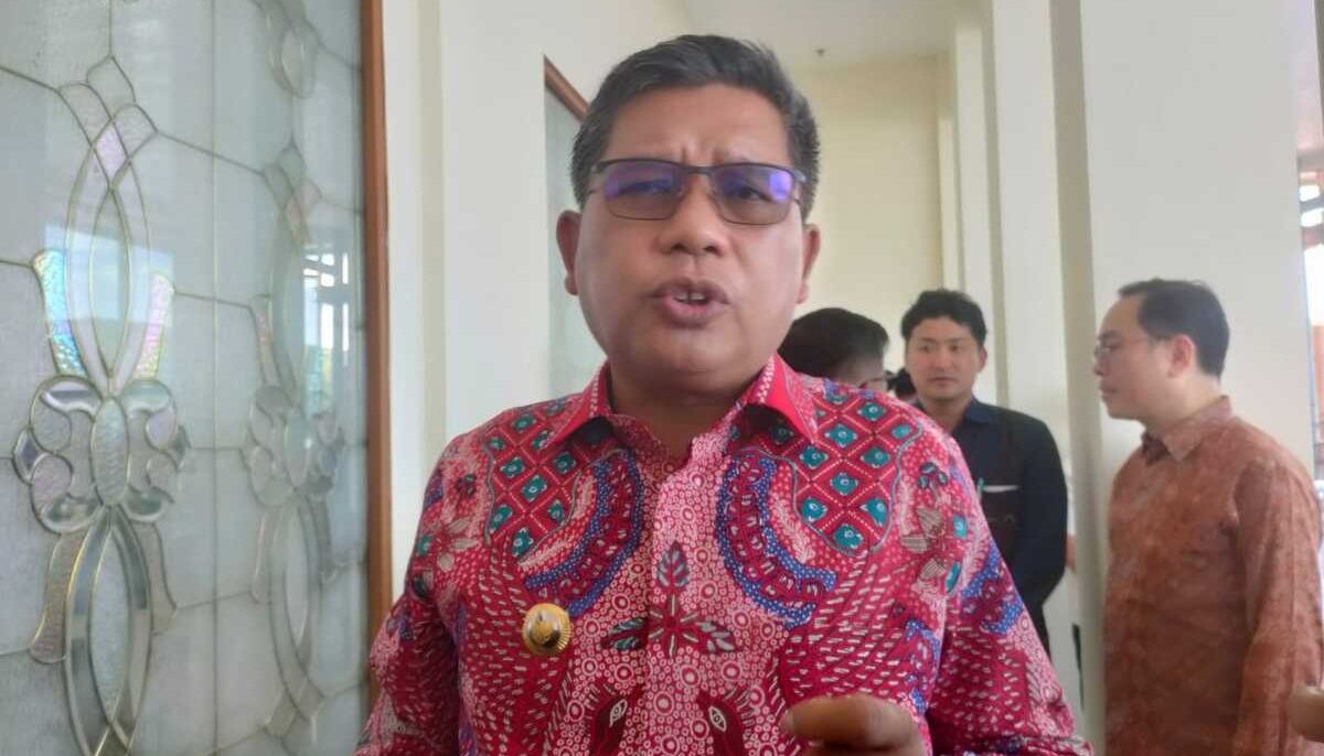 Wali Kota Ambon Bodewin Tegaskan Fabrikasi Sopi Masih Gagasan, Belum Jadi Kebijakan Resmi