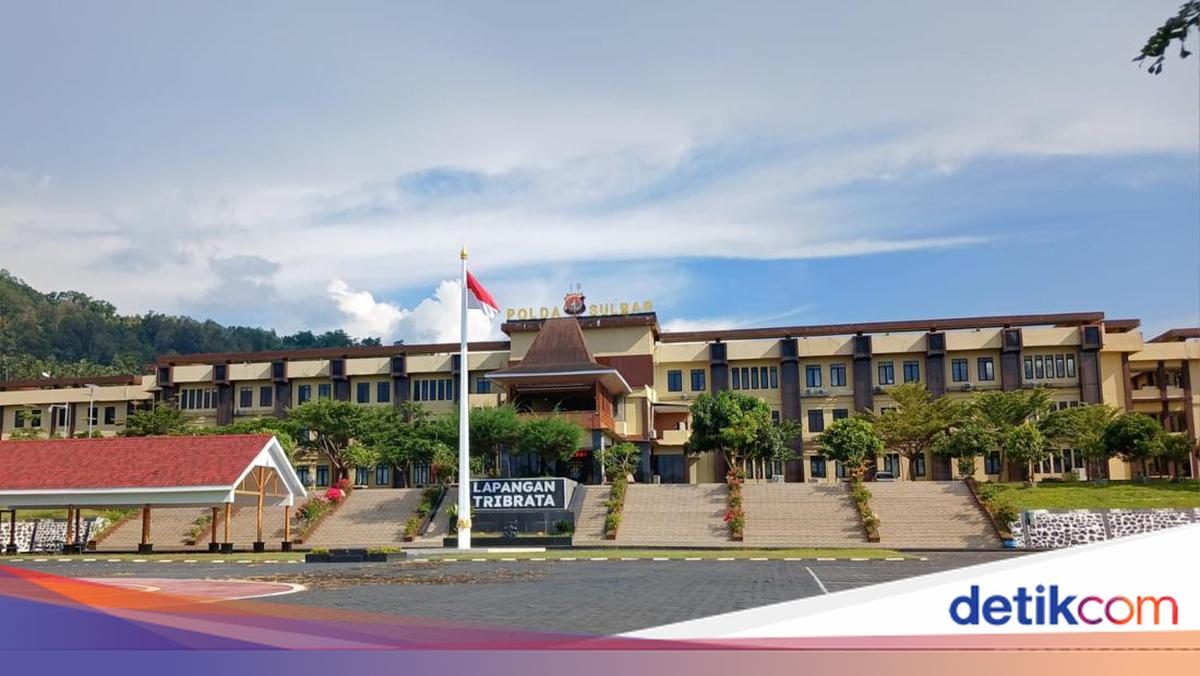 Kapolda Sulawesi Barat Berganti, Irjen Totok Suharyanto Gantikan Irjen Adi Deriyan