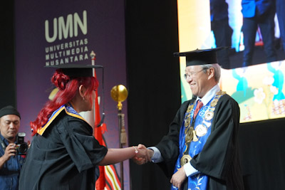 UMN Wisuda 1.608 Lulusan di Tangerang, Rektor Sebut AI Jadi Kualifikasi Dasar Dunia Kerja