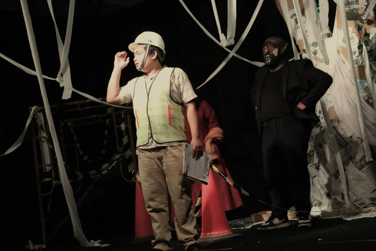 Teater Kaplink Udinus Pentaskan Lakon Dhemit, Kritik Kerusakan Alam Akibat Pembangunan