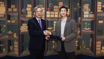 RM BTS Donasi Rp 1,1 Miliar ke Museum Nasional Korea untuk Artefak Budaya