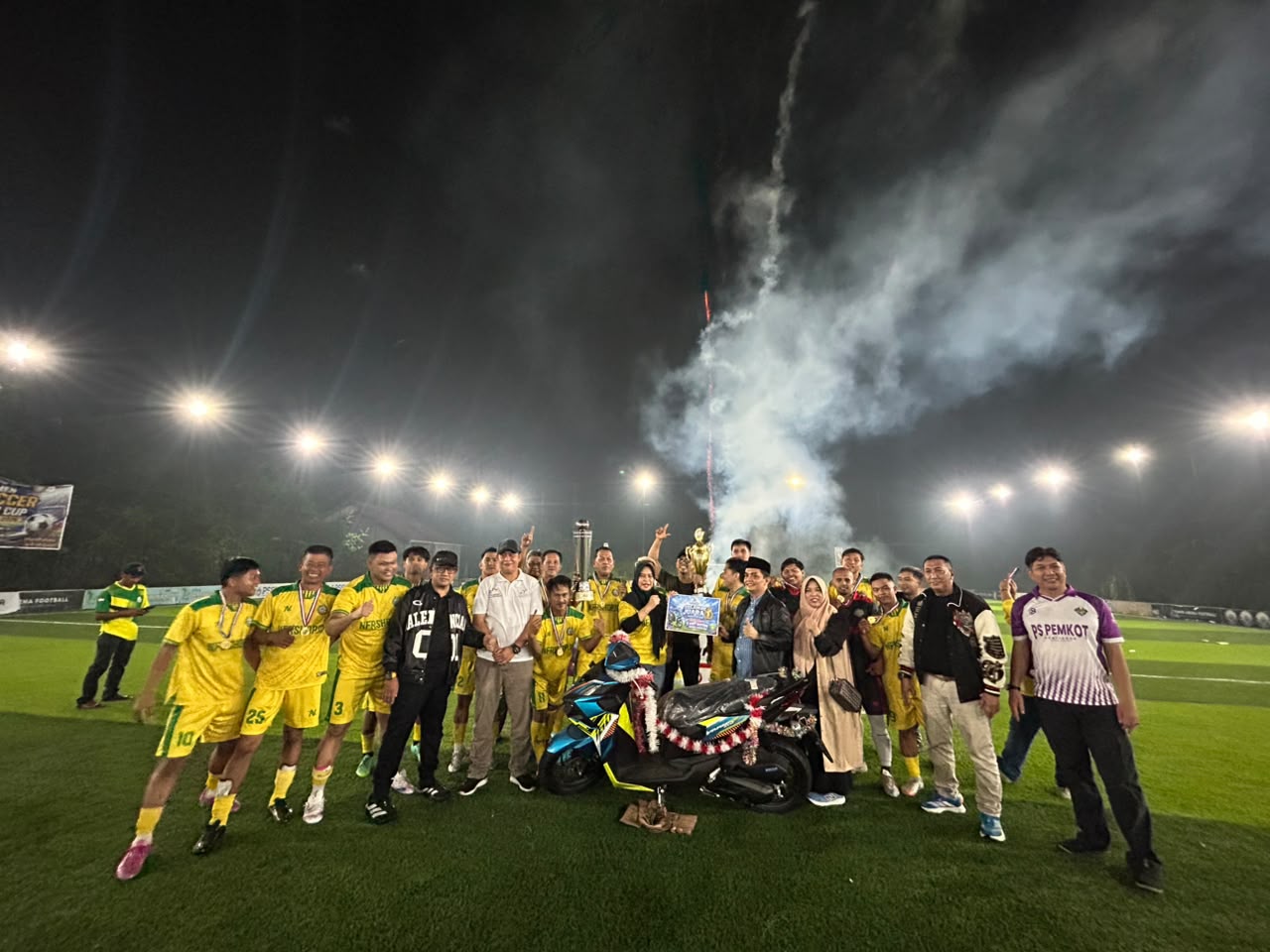 Wakil Wali Kota Pontianak Tutup Bahasan Cup Seri 2, Tanjung Hulu Juara Lewat Adu Penalti