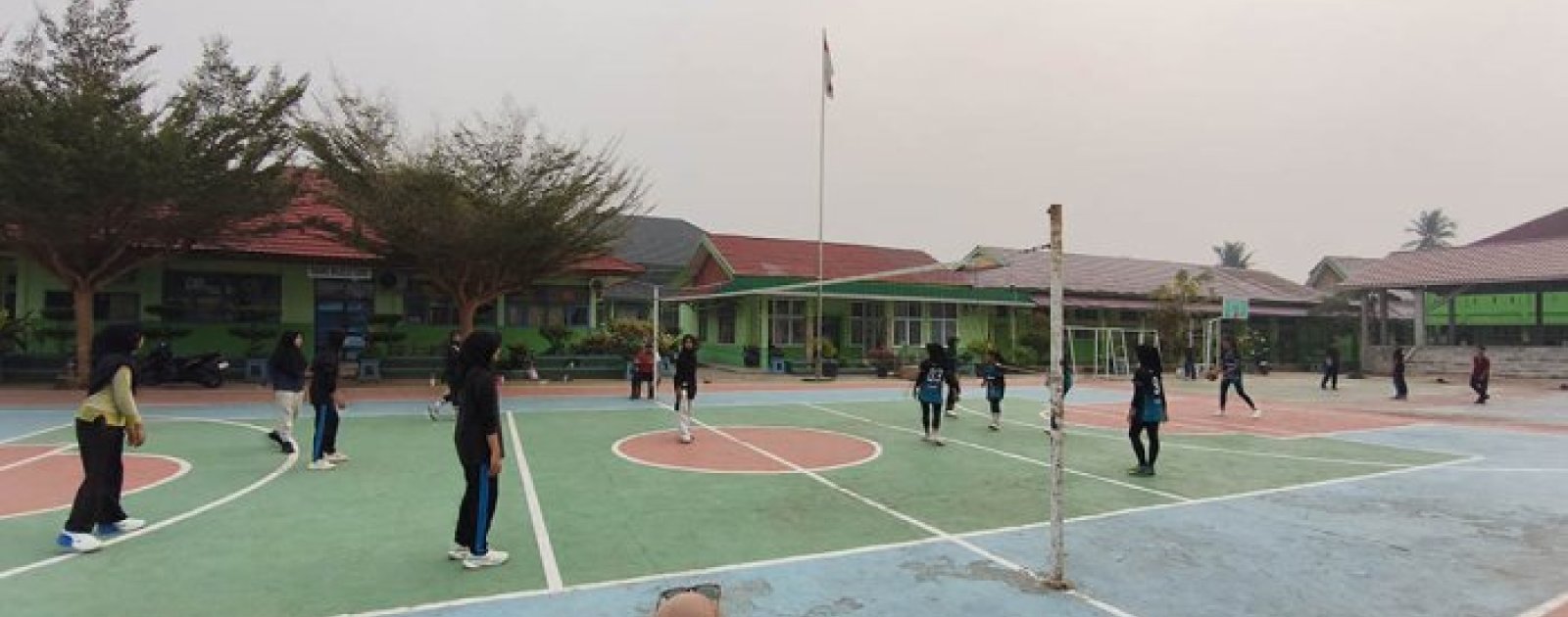 Tim Voli Putri MTsN 2 Kota Jambi Uji Tanding Lawan Karimata Club Jelang KOMPAS 2026