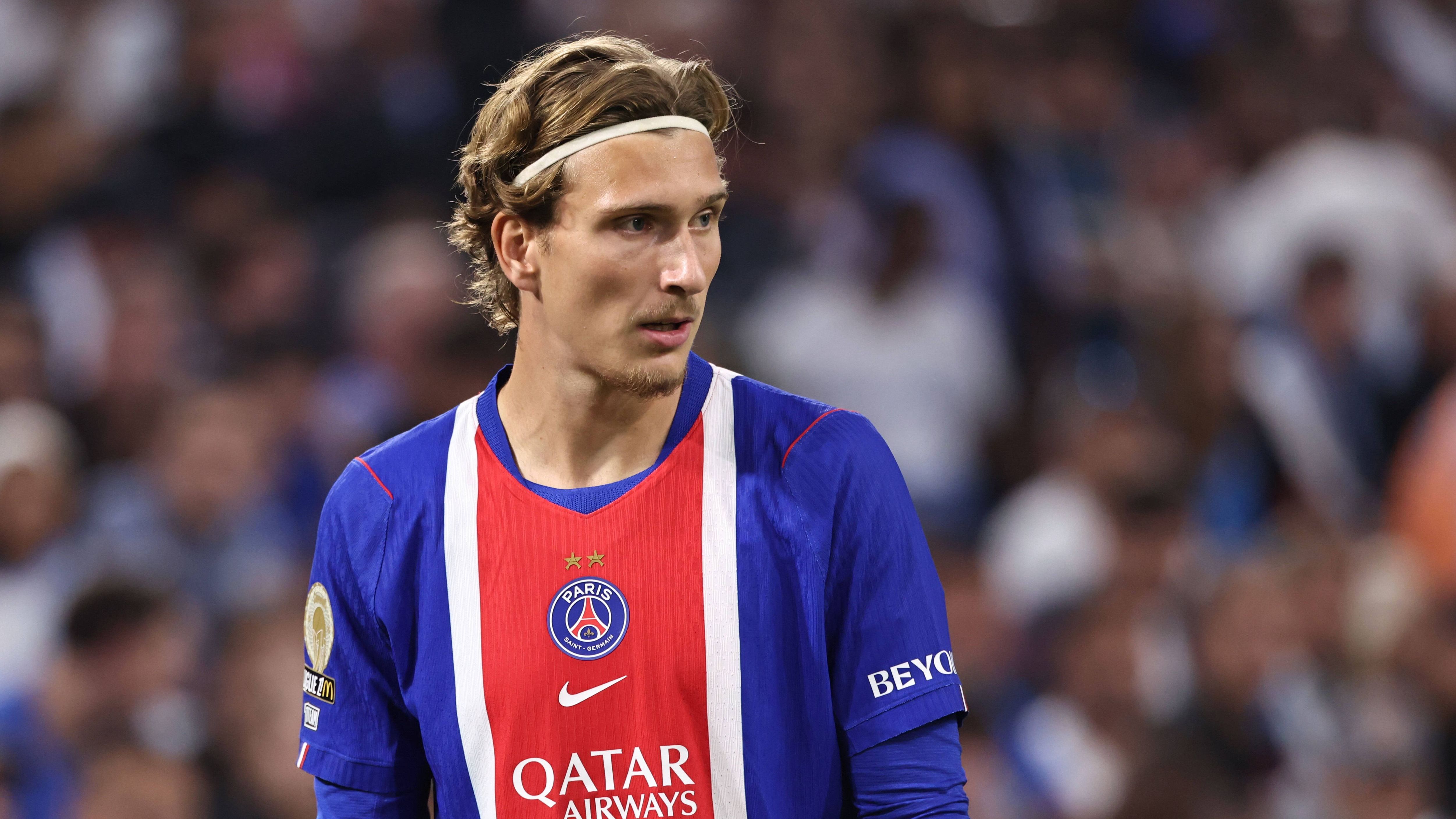 Mika Godts Dicap Transfer Gagal PSG, 118 Menit Tanpa Dampak di Ligue 1