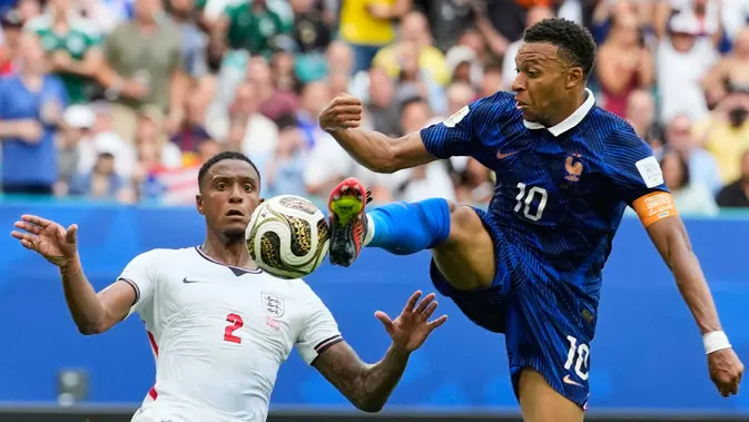 Ezri Konsa Cedera Paha, Arsenal Ketar-ketir Jelang Laga Berat