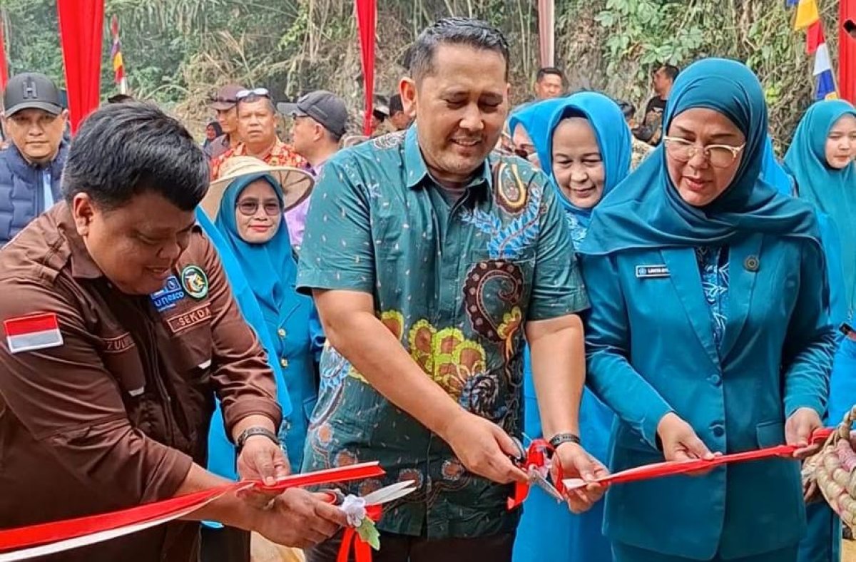 Pemkab Merangin Gelar Puncak HKG PKK ke-54 di Desa Tiangko, Bupati Imbau Kader Gerakkan UMKM dan Jaga Geopark