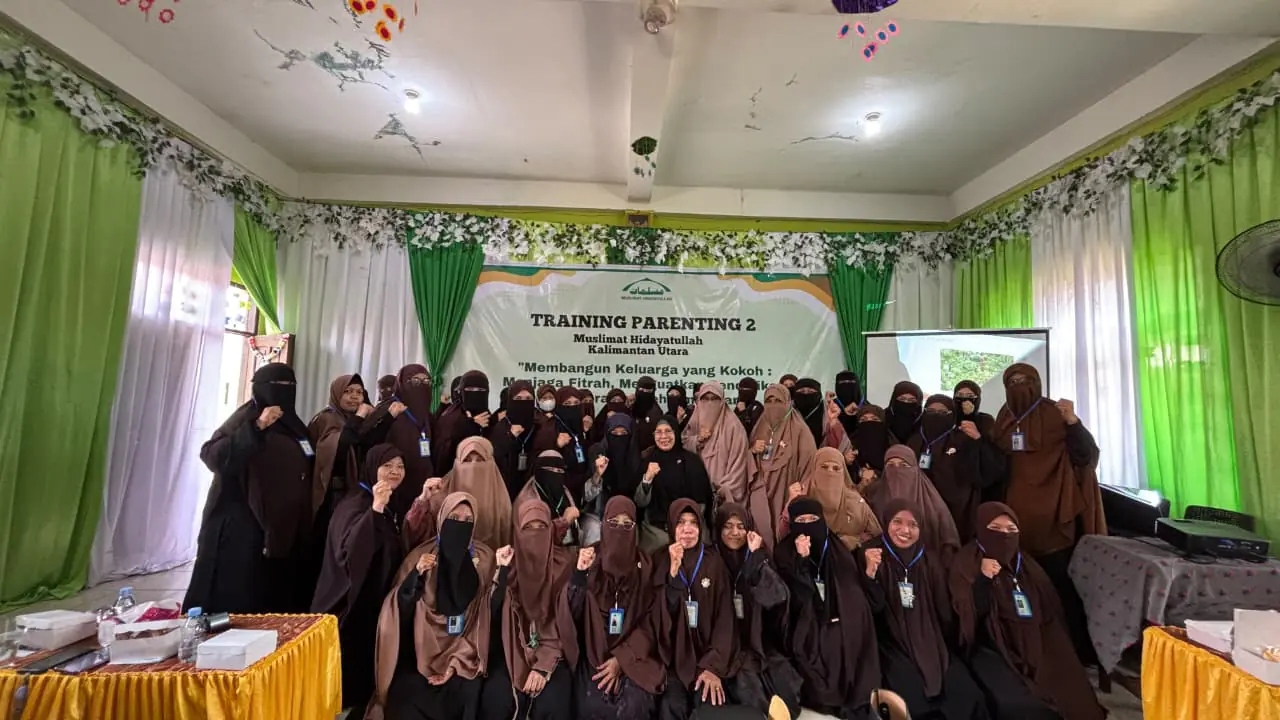Parenting 2 Muslimat Hidayatullah Kaltara: Membangun Keluarga Kokoh