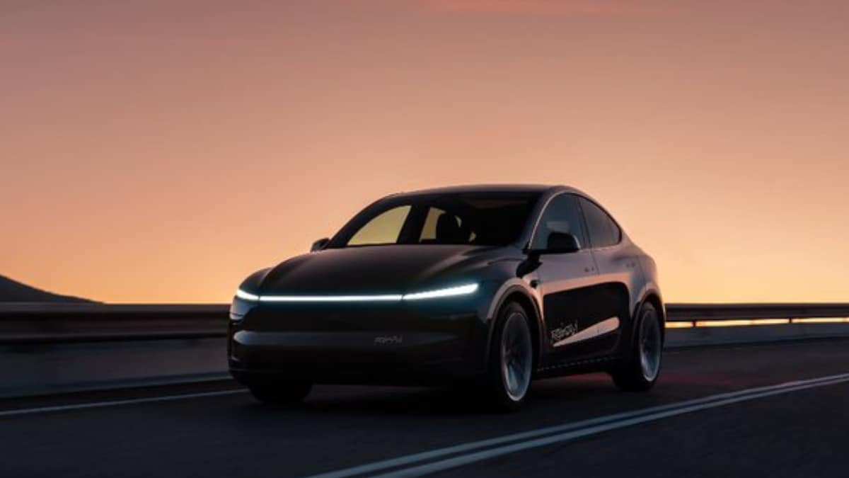 Tesla Robotaxi Tambah Jam Operasional Austin, Musk Bela Kamera vs Lidar