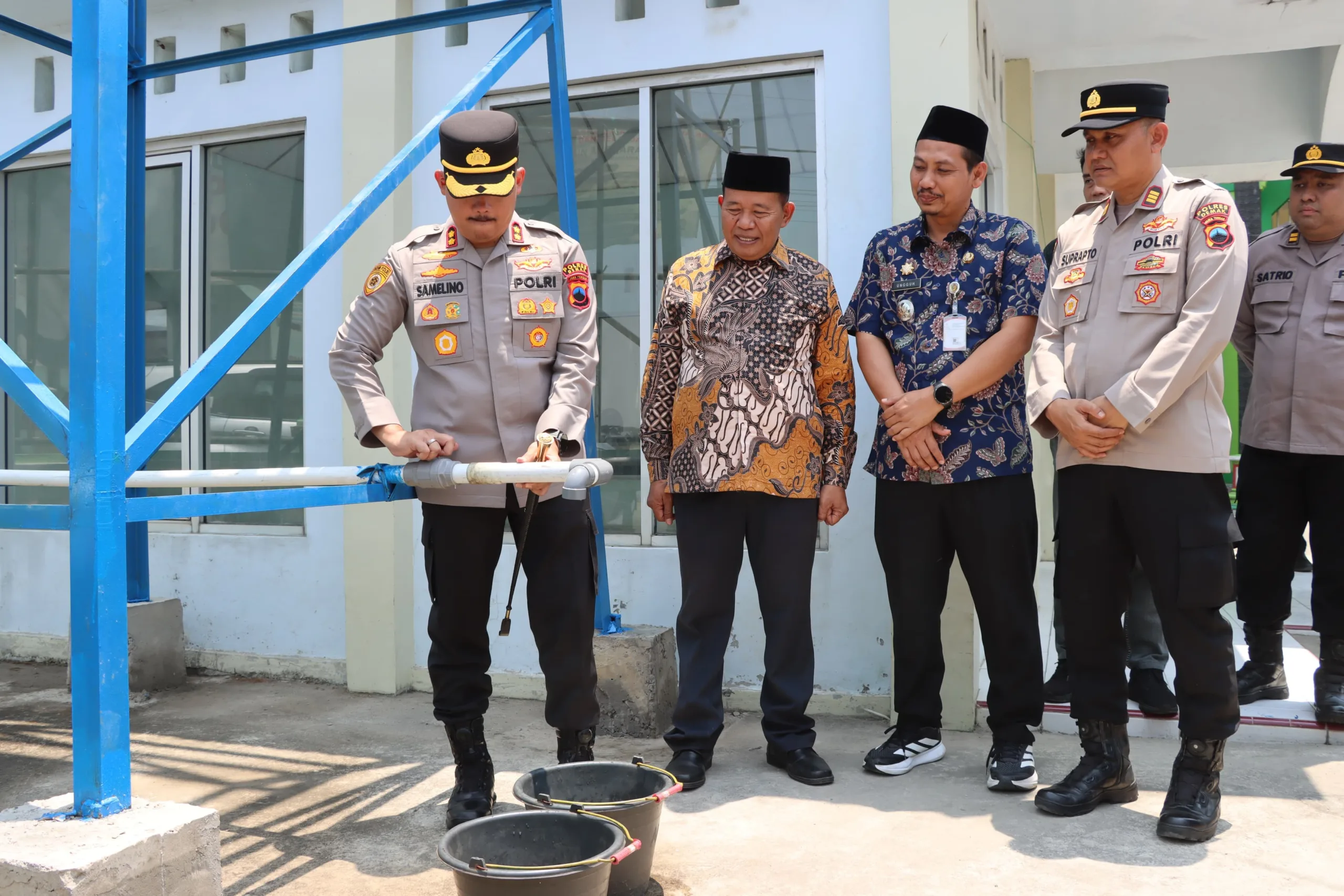 Polres Demak Bangun Sumur Bor Kedua di Desa Ngaluran, Warga Karanganyar Tak Lagi Kesulitan Air Saat Kemarau