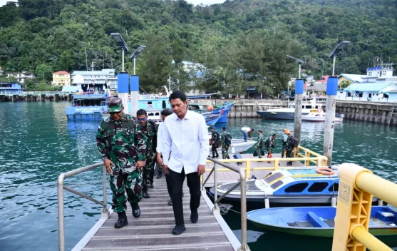 Danlanud RSA Kunjungi 9 Destinasi Wisata Anambas, Sebut Kota Tarempa Ikonik di Kepulauan Riau