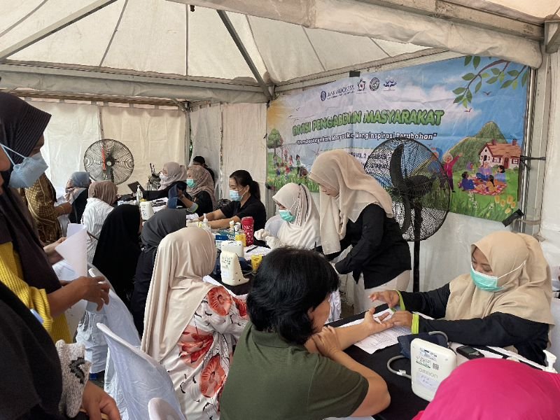KPwBI Kaltara dan GenBI Gelar SEMARAK di CFD Tarakan, 100 Warga Periksa Kesehatan Gratis