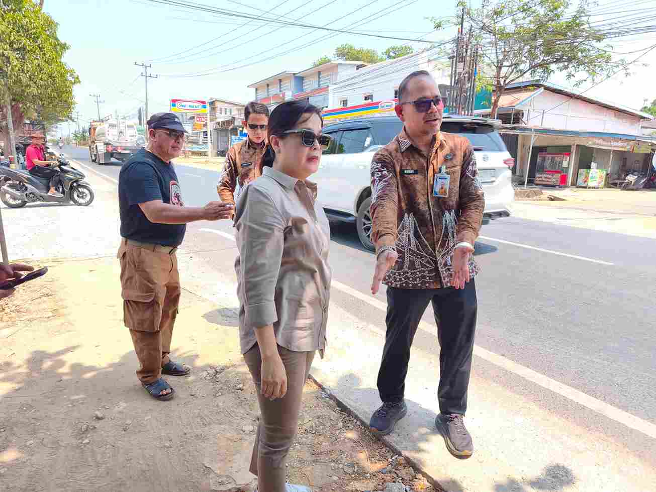 Anggota DPRD Banjarbaru Emi Lasari Minta PUPR Kalsel Audit Konstruksi Drainase Jalan Trikora Usai Kendaraan Terbalik Berulang